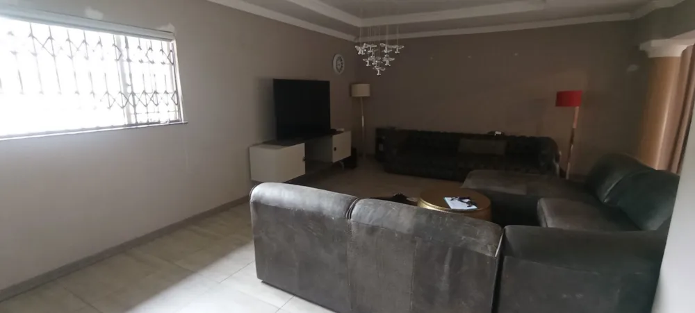 House let in Parkrand - ENL1717965 House let in Parkrand - ENL1717965