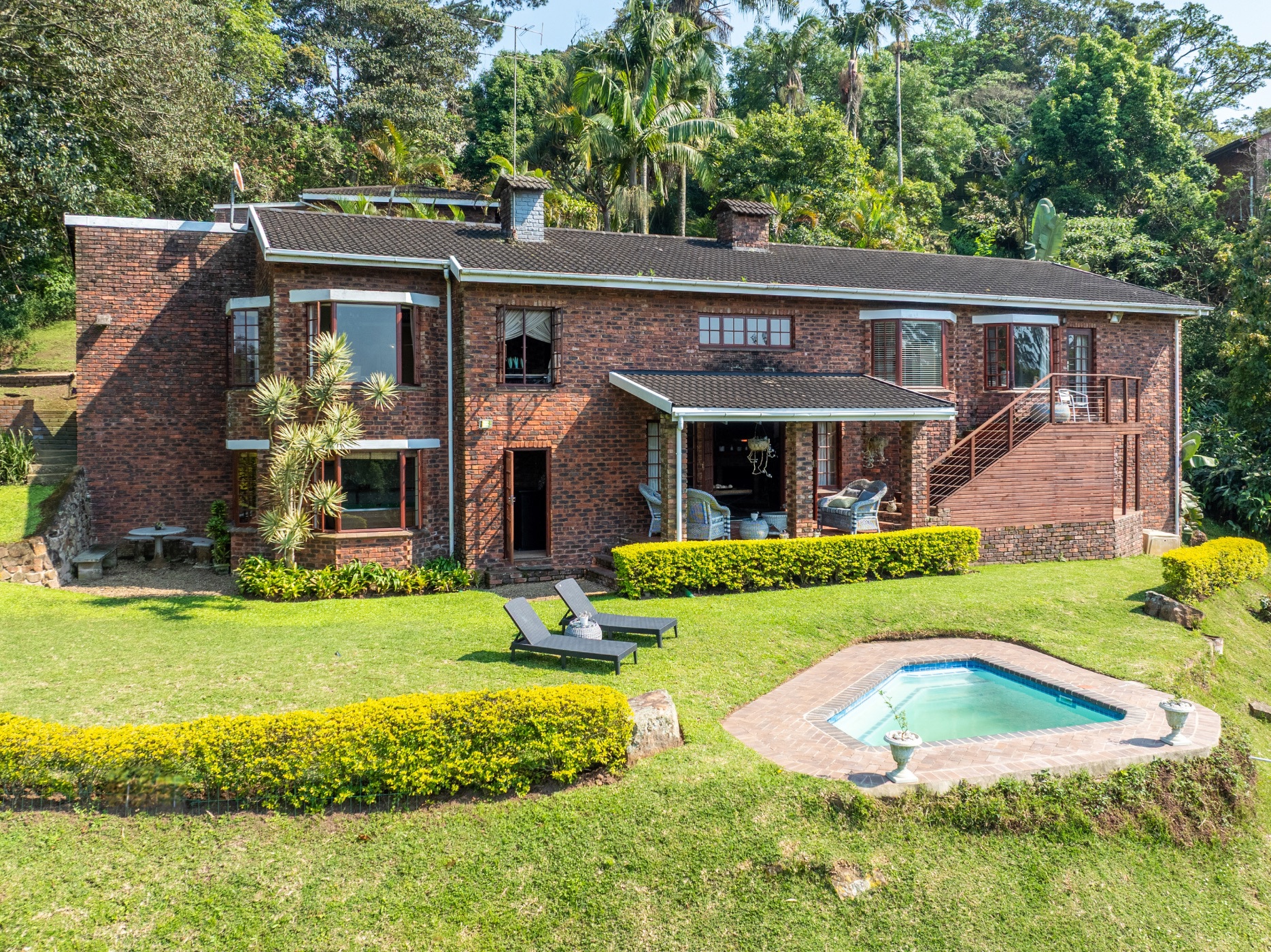 House for sale in Forest Hills - 1KF1718284