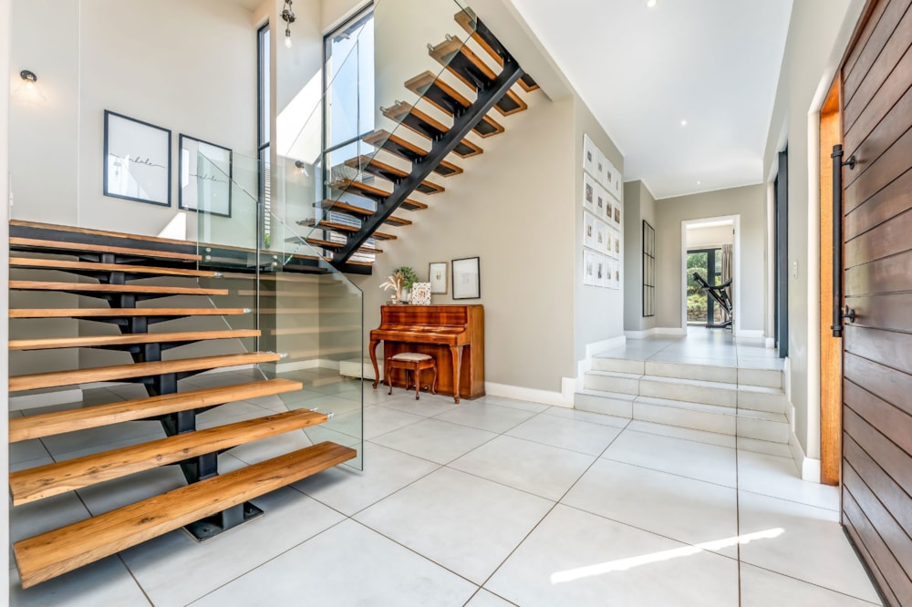 Golf estate house for sale in Cotswold Downs Estate - 1KF1718045 Golf estate house for sale in Cotswold Downs Estate - 1KF1718045