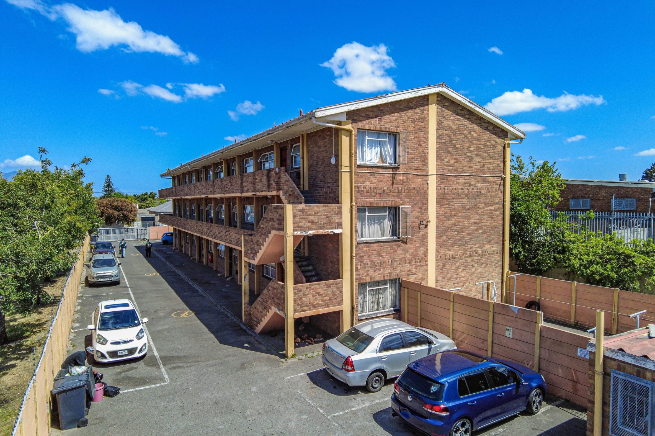 Apartment for sale in Parow Valley - 1AH1718839