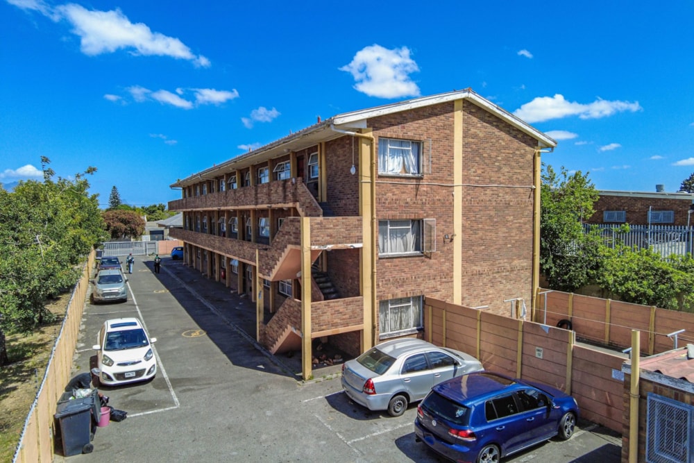 Apartment for sale in Parow Valley - 1AH1718839