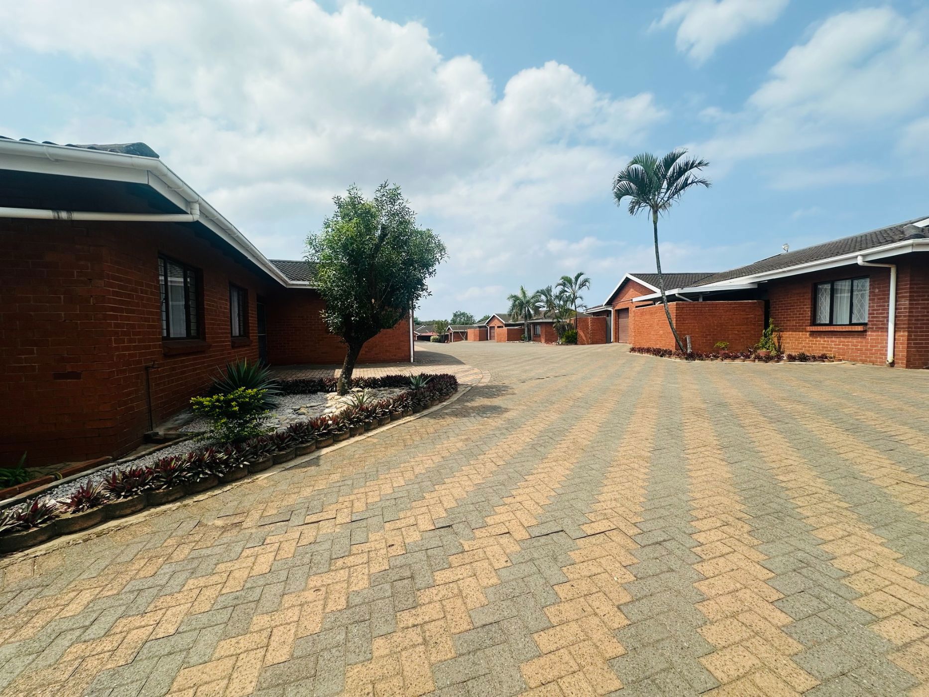 Townhouse to rent in Arboretum, Richards Bay - 1RY1718084