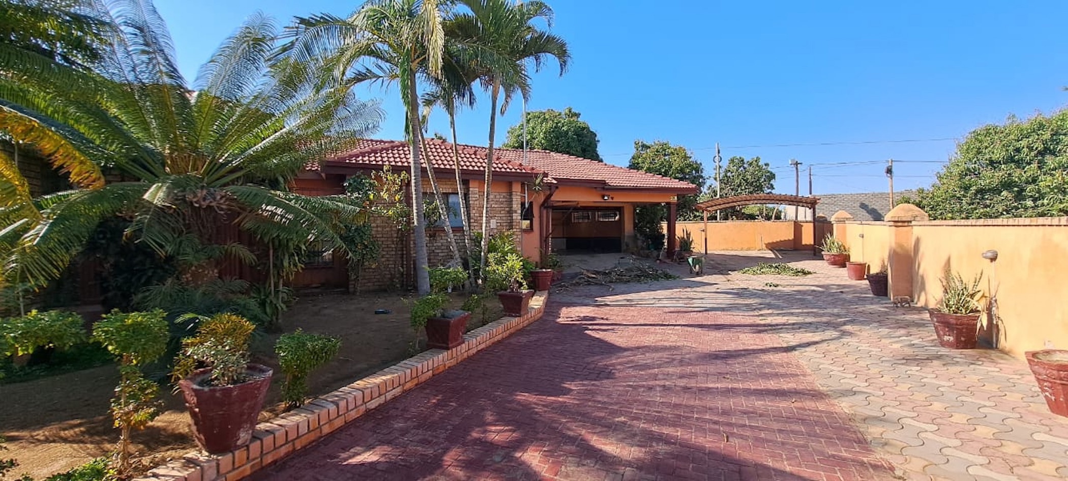 House for sale in Phalaborwa - 1PW1718117