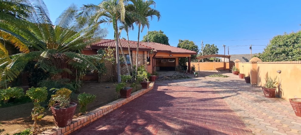 House for sale in Phalaborwa - 1PW1718117