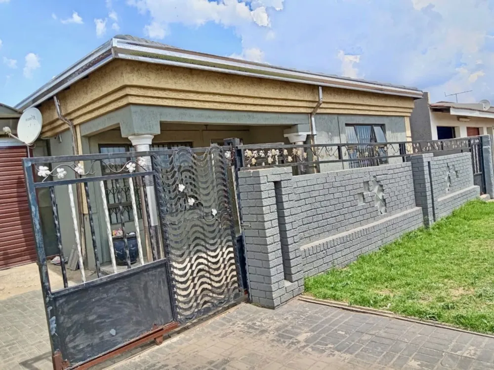 House for sale in Bophelong - 1VT1718209 House for sale in Bophelong - 1VT1718209