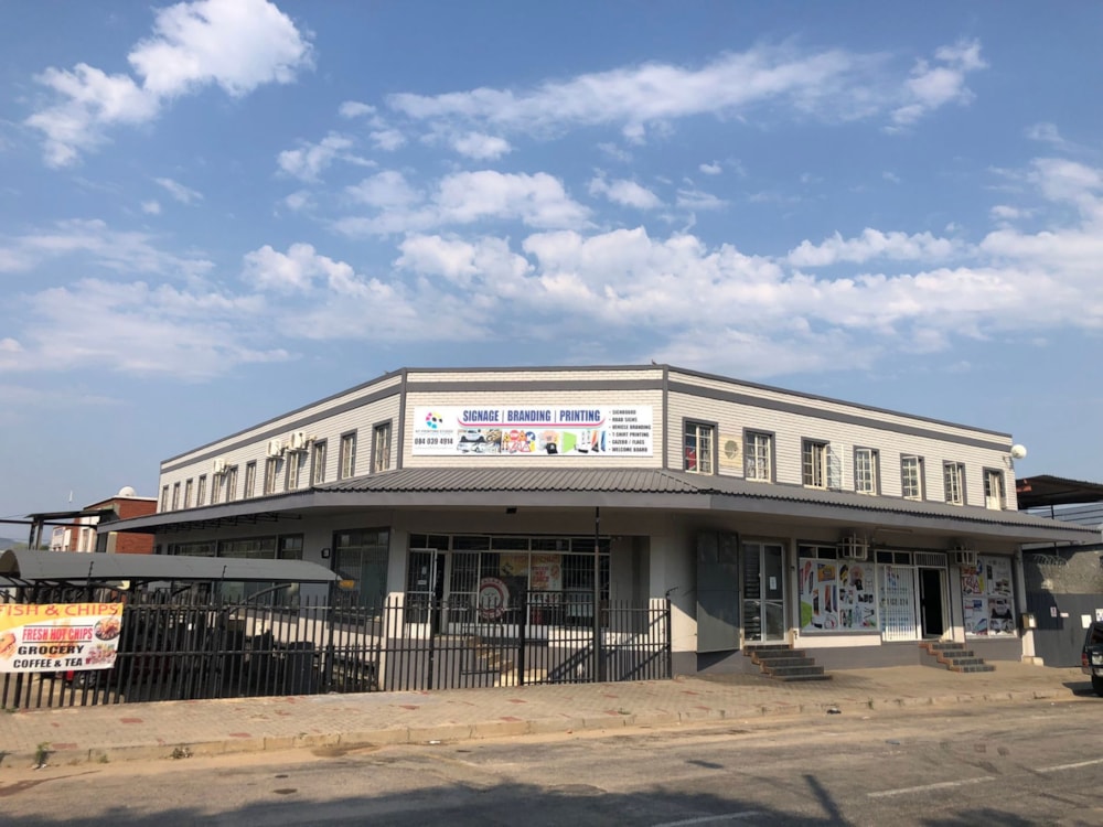 Commercial industrial property for sale in Mbombela Industrial  (Nelspruit Industrial) - 1NS1718236