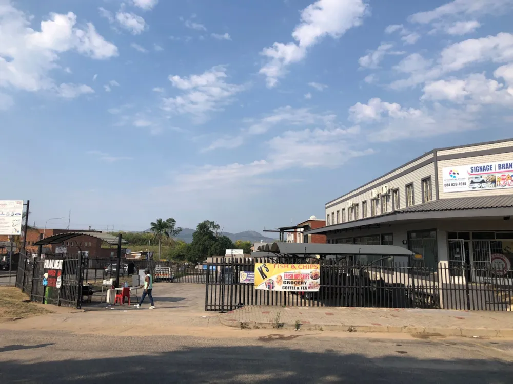 Commercial industrial property for sale in Mbombela Industrial (Nelspruit Industrial) - 1NS1718236 Commercial industrial property for sale in Mbombela Industrial (Nelspruit Industrial) - 1NS1718236