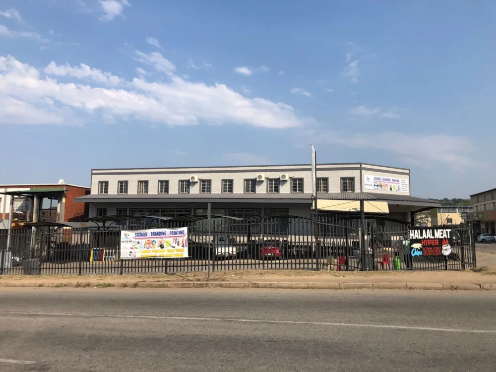 Commercial industrial property for sale in Mbombela Industrial (Nelspruit Industrial) - 1NS1718236 Commercial industrial property for sale in Mbombela Industrial (Nelspruit Industrial) - 1NS1718236