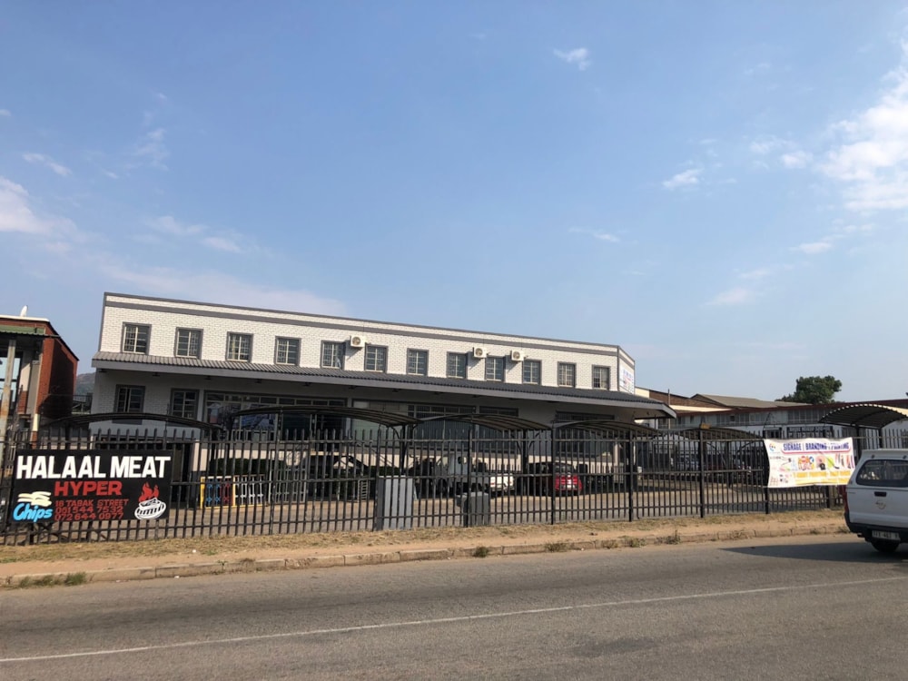 Commercial industrial property for sale in Mbombela Industrial  (Nelspruit Industrial) - 1NS1718236