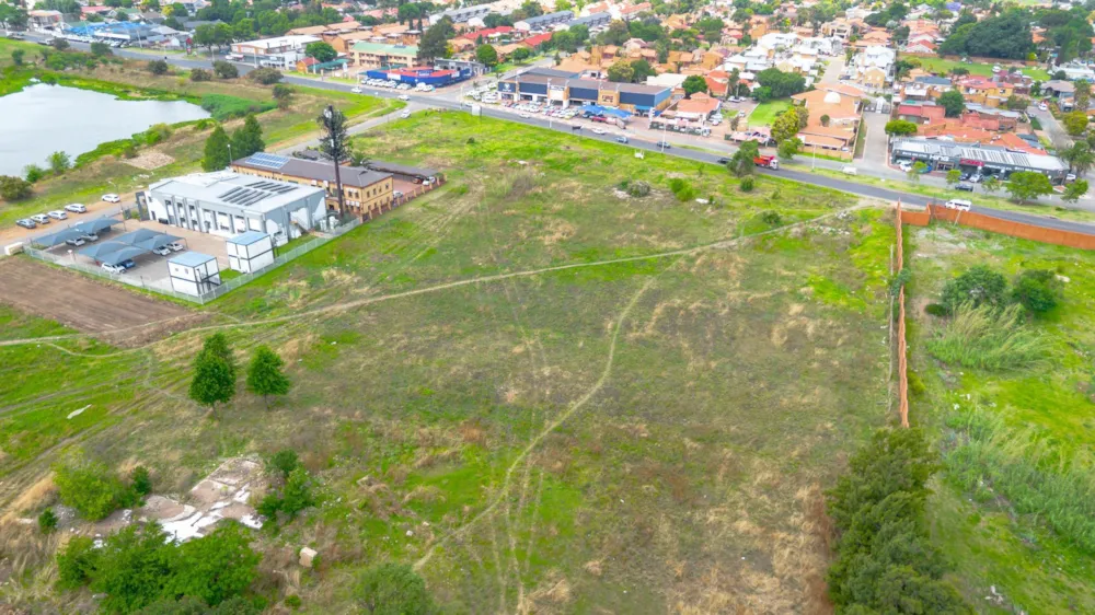 Residential vacant land for sale in Everleigh - BOK1720149 Residential vacant land for sale in Everleigh - BOK1720149