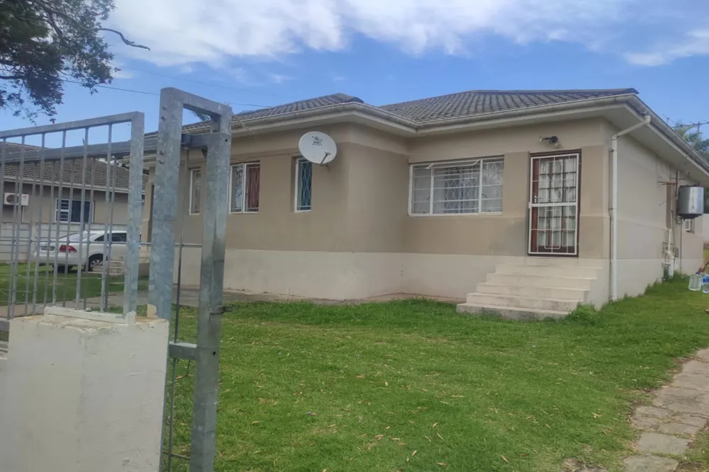 Semi-detached house let in Penford - 1UK1745106