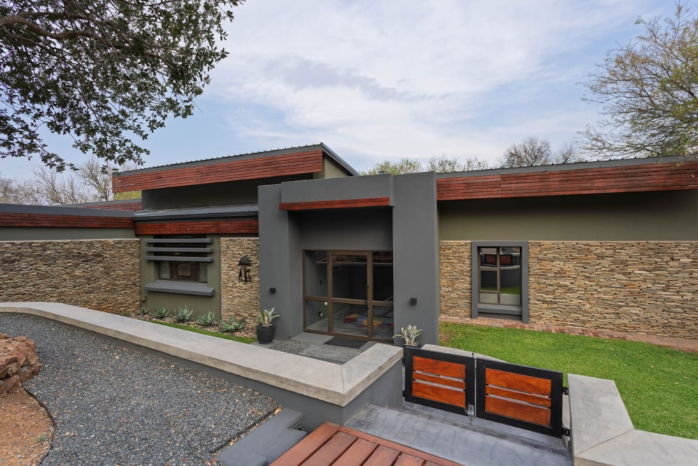 House for sale in Zandspruit Bush & Aero Estate - 1HS1718295 House for sale in Zandspruit Bush & Aero Estate - 1HS1718295