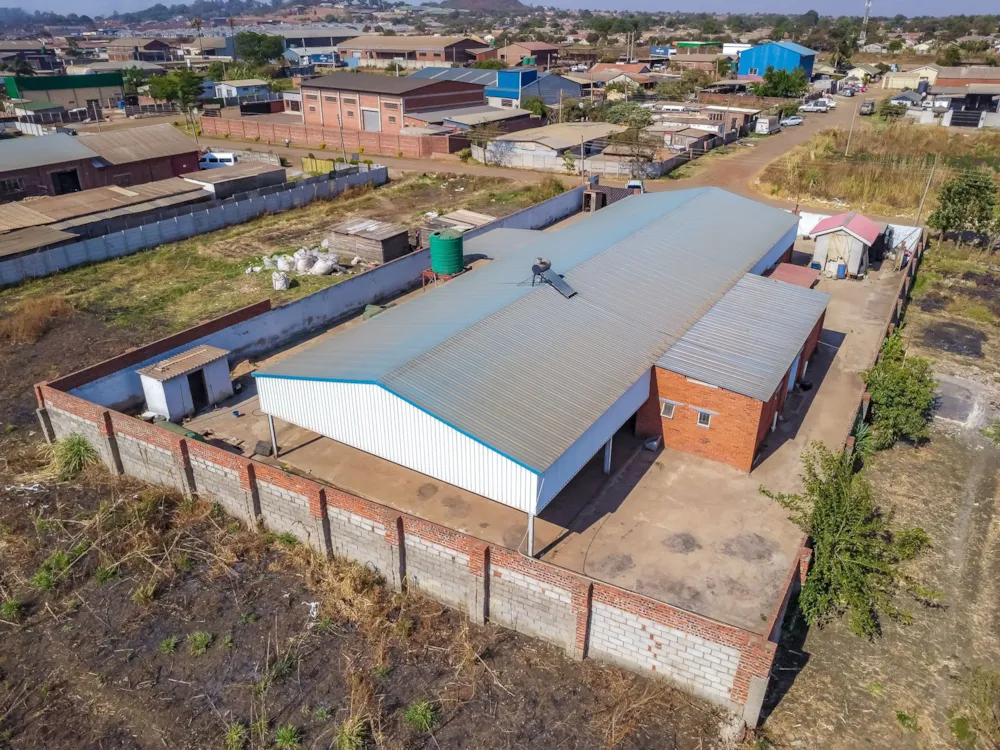 Commercial industrial property for sale in Tynwald, Zimbabwe - 3ZB1718302 Commercial industrial property for sale in Tynwald, Zimbabwe - 3ZB1718302