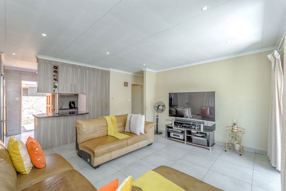 Townhouse for sale in Clayville - KTP1720051