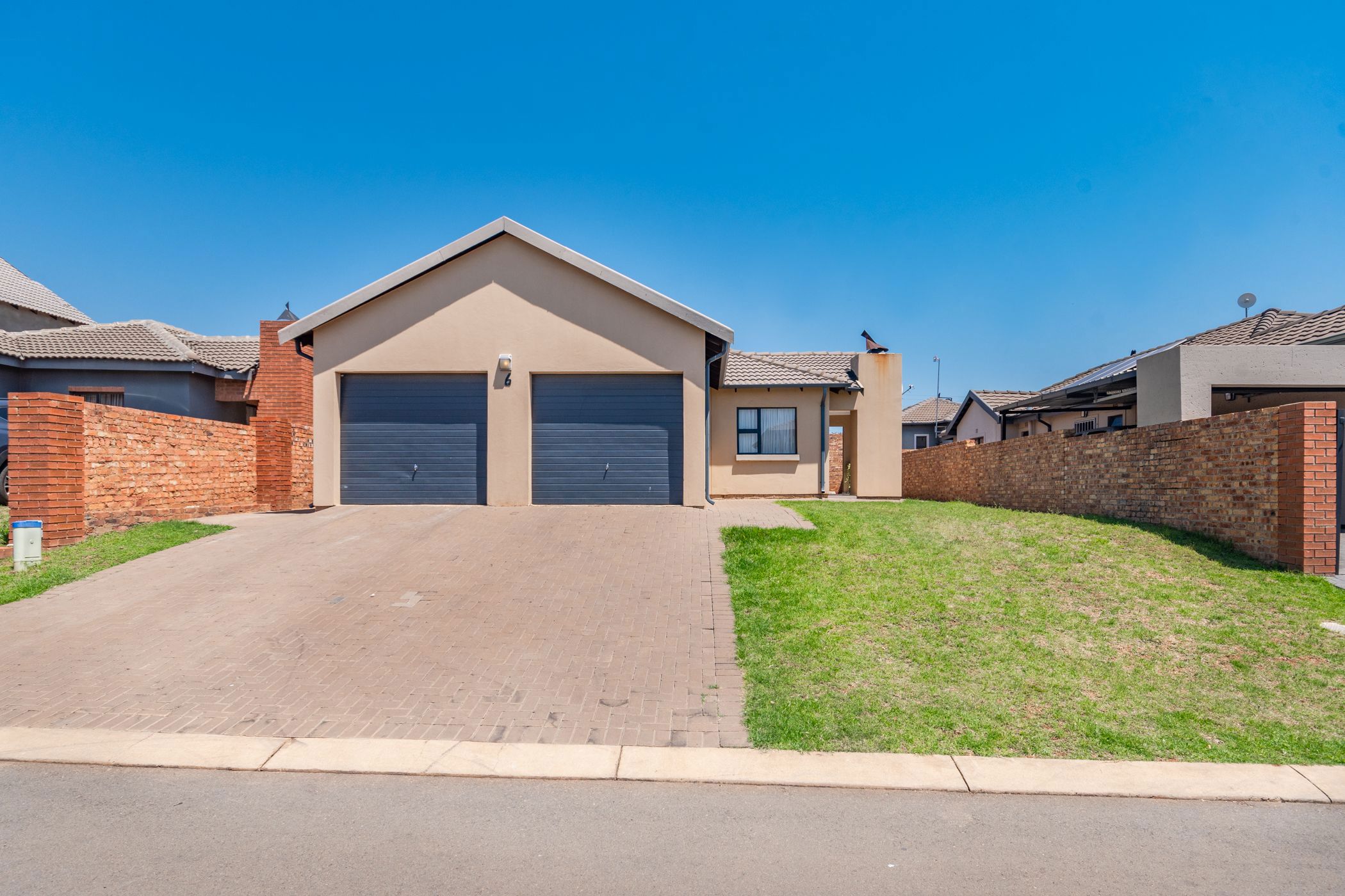 Townhouse for sale in Clayville - KTP1720051