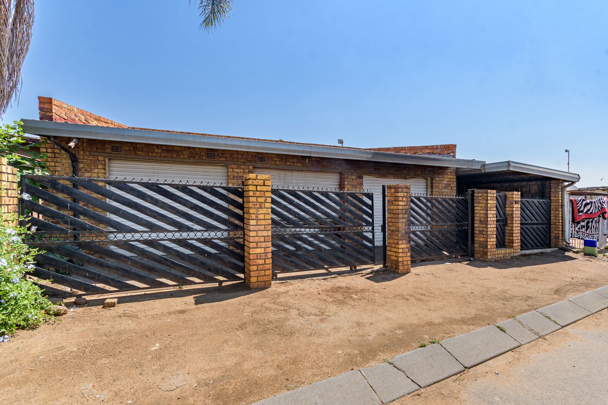 House for sale in Tembisa - KTP1718892