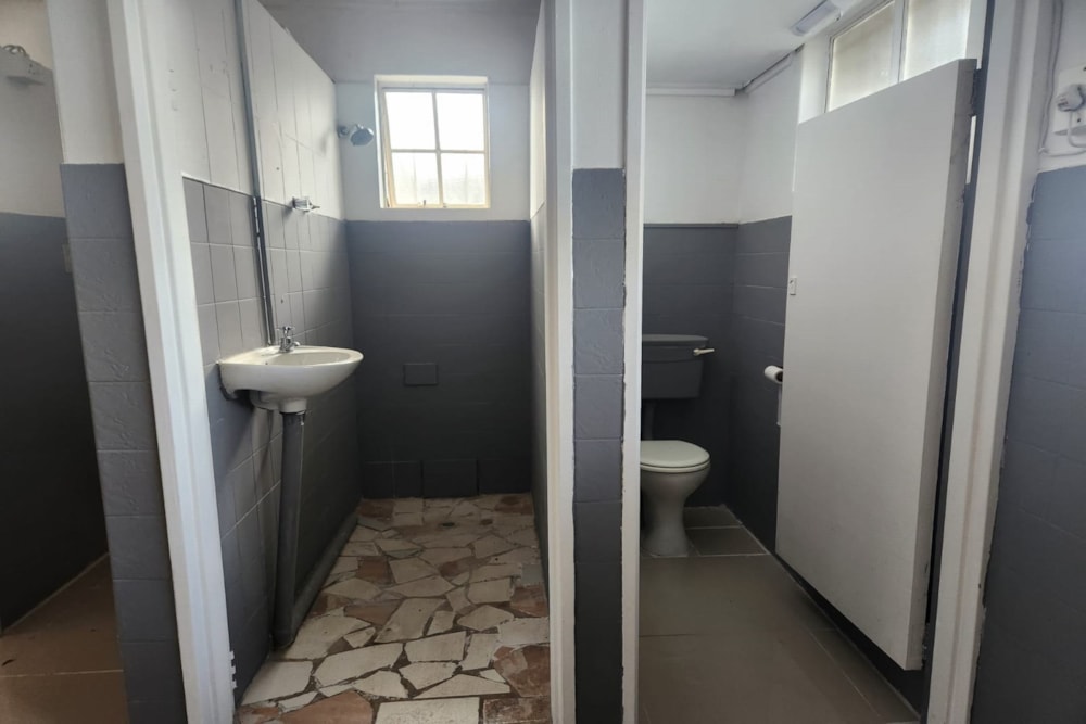 Bachelor apartment to rent in Illovo Beach - 1WB1718357 Bachelor apartment to rent in Illovo Beach - 1WB1718357