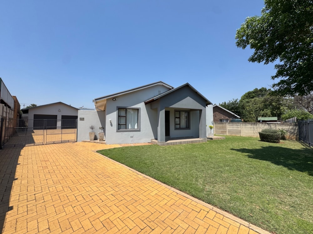 House for sale in Nigel Central - 1SP1616092