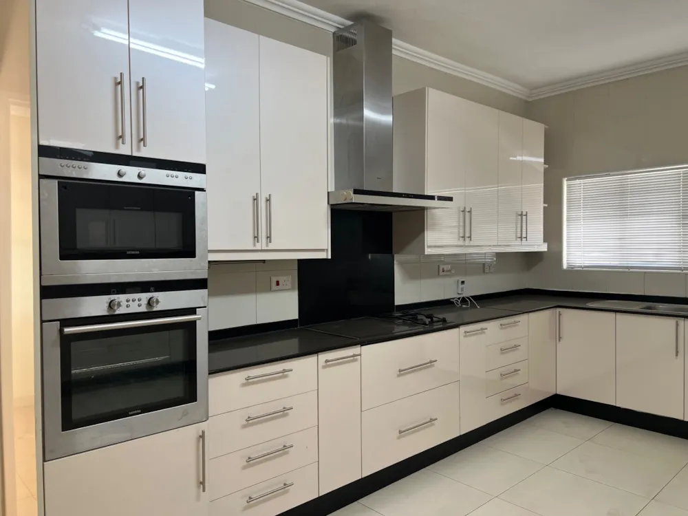 House let in Extension 10, Botswana - 3BO1718350
