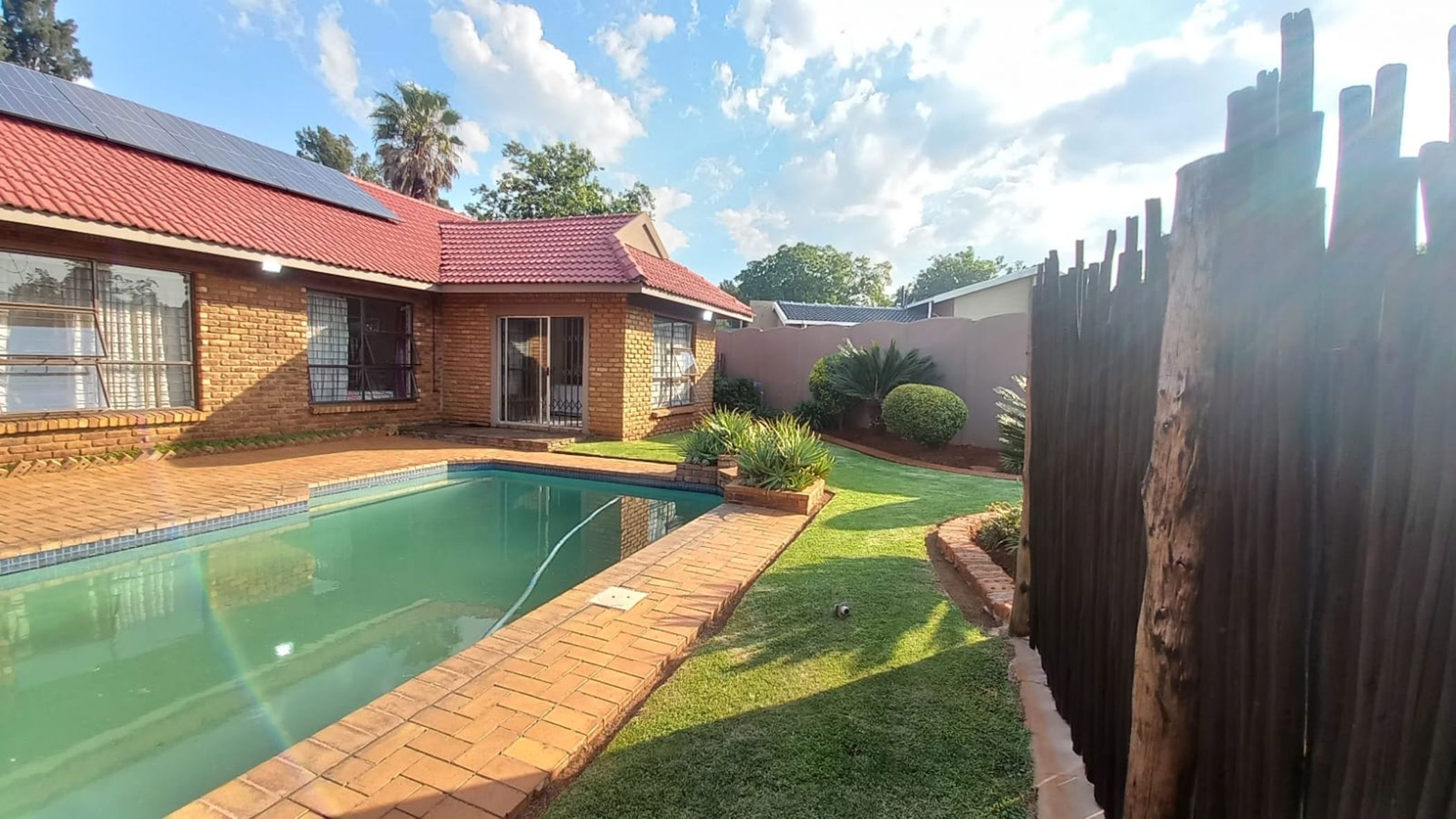 House for sale in Petersfield - 1SP1718495