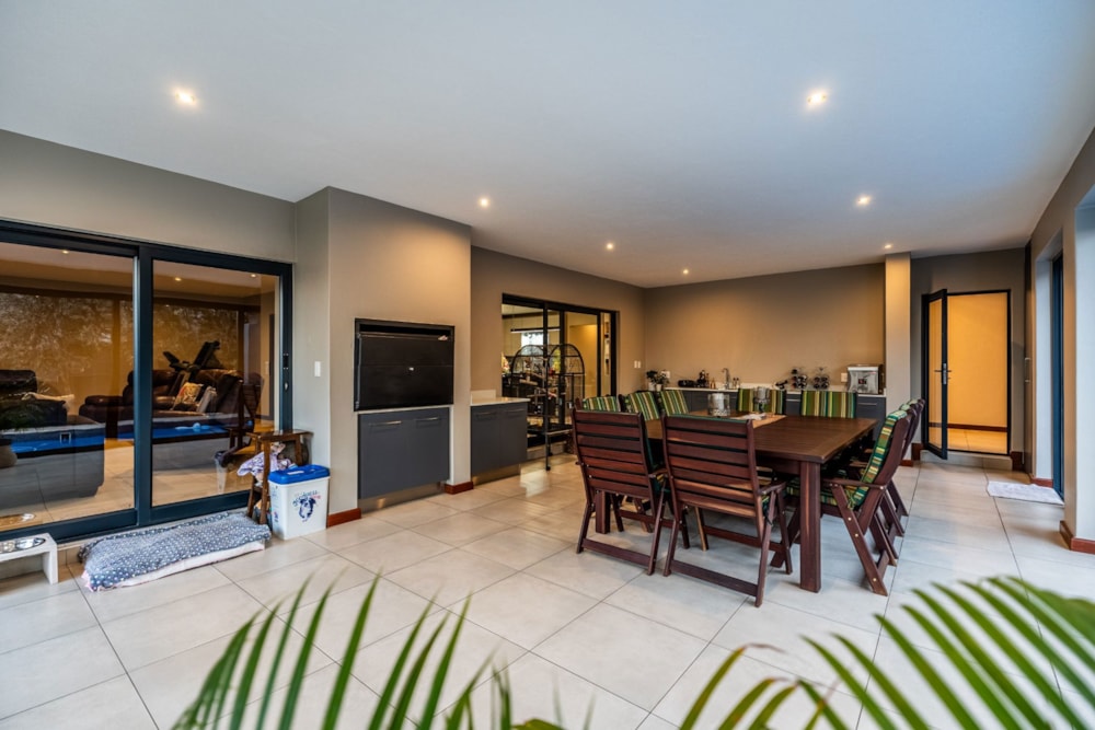 Security estate home for sale in Midstream Estate - CN1718408 Security estate home for sale in Midstream Estate - CN1718408