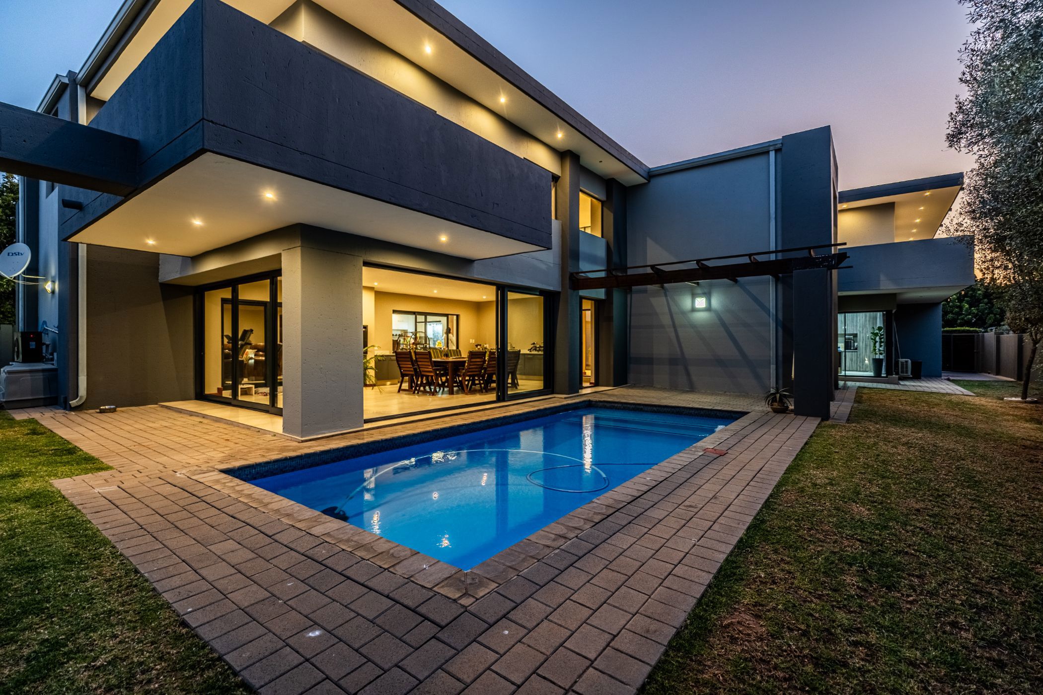 Security estate home for sale in Midstream Estate - CN1718408