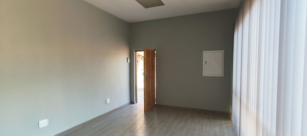 Commercial office to rent in Three Rivers North - 1VT1718457 Commercial office to rent in Three Rivers North - 1VT1718457