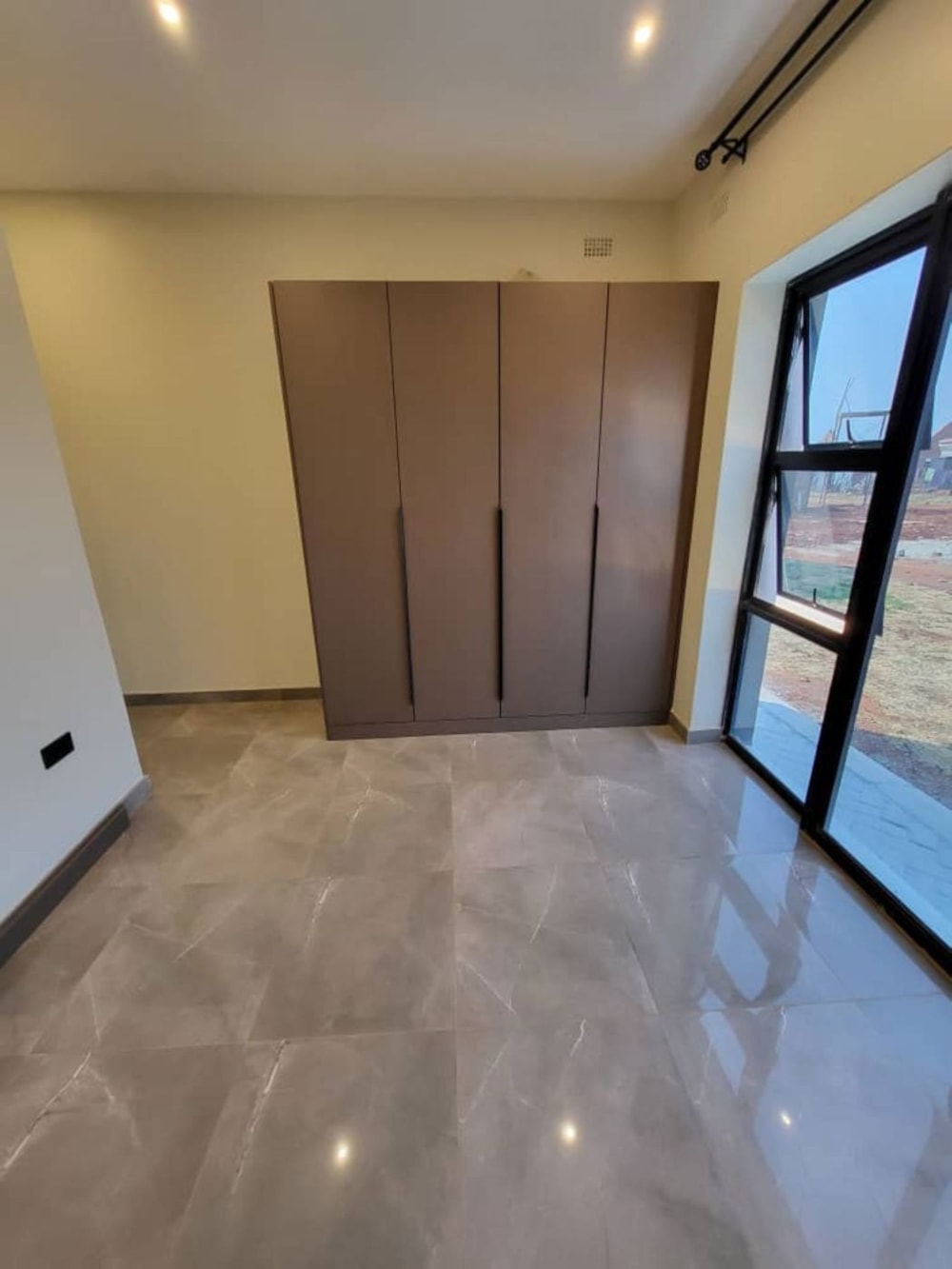 Apartment to rent in Mount Hampden, Zimbabwe - 3ZB1718446