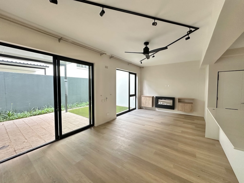 Double-storey apartment to rent in Vainona, Zimbabwe - 3ZB1718483 Double-storey apartment to rent in Vainona, Zimbabwe - 3ZB1718483