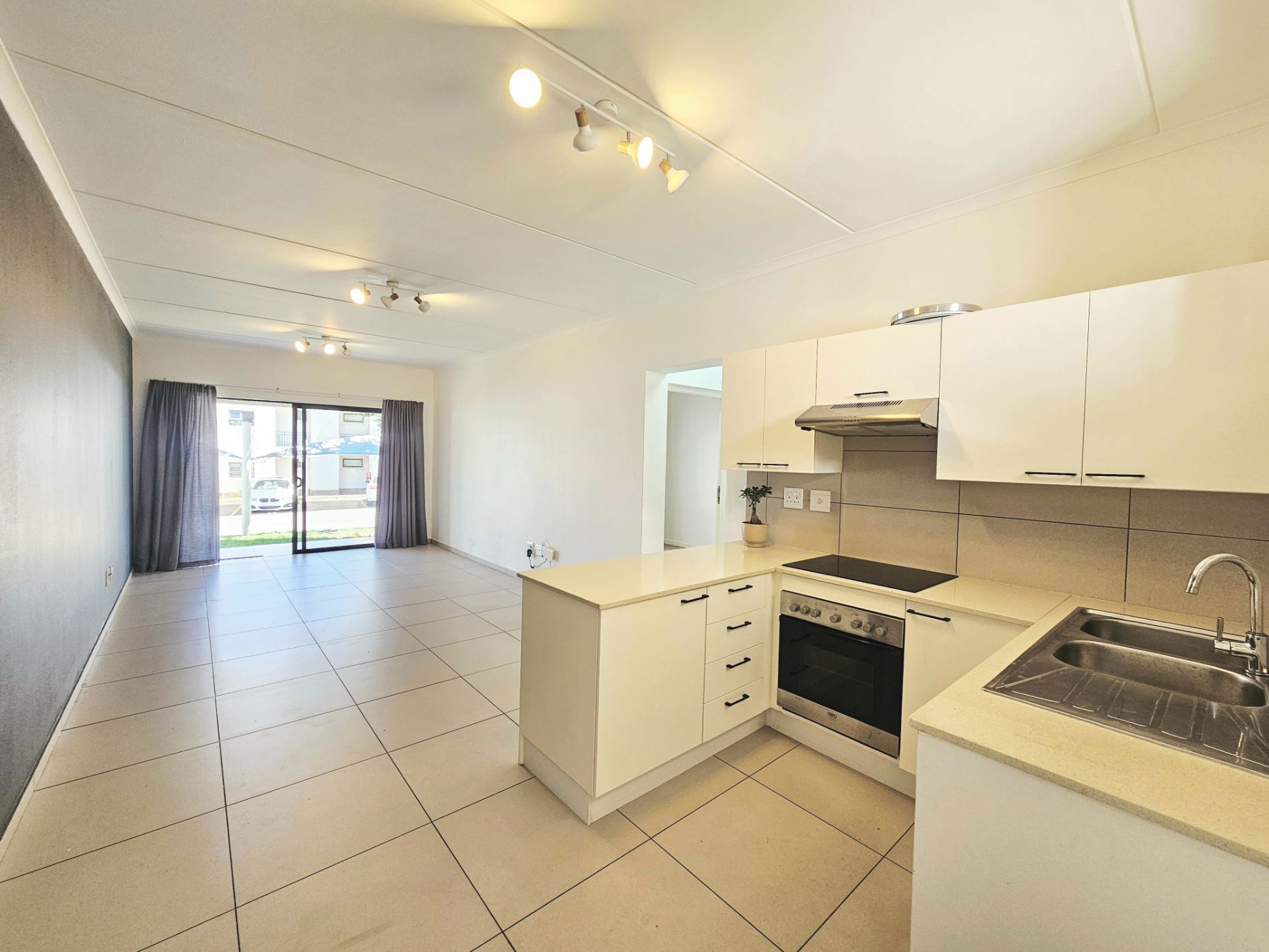 Apartment to rent in Dainfern Area - FYL1718552