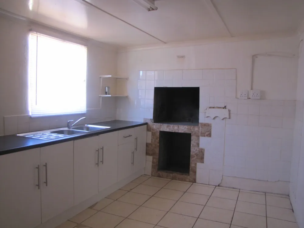House let in Okiep - 1NA1718550