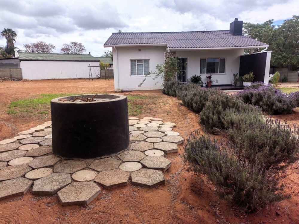 House for sale in Wesbank, Oudtshoorn - 1OU1718618 House for sale in Wesbank, Oudtshoorn - 1OU1718618