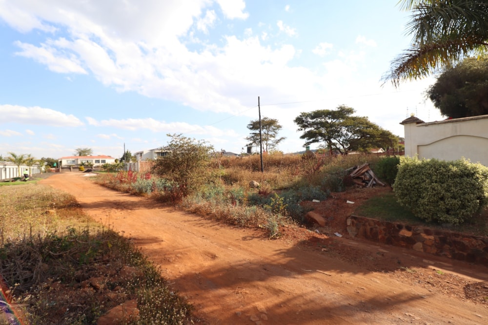 Vacant land for sale in Borrowdale, Zimbabwe - 3ZB1718628