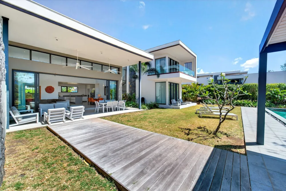 Double-storey house for sale in Tamarin, Mauritius - MUR1718646