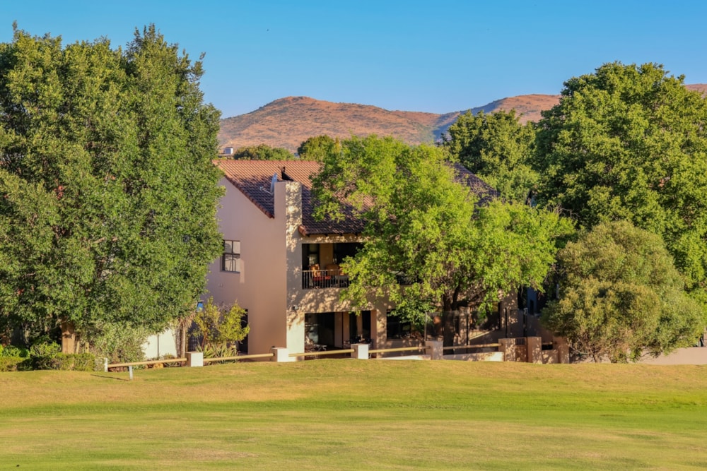 Golf estate house for sale in Magalies Golf Estate - 1HR1718698