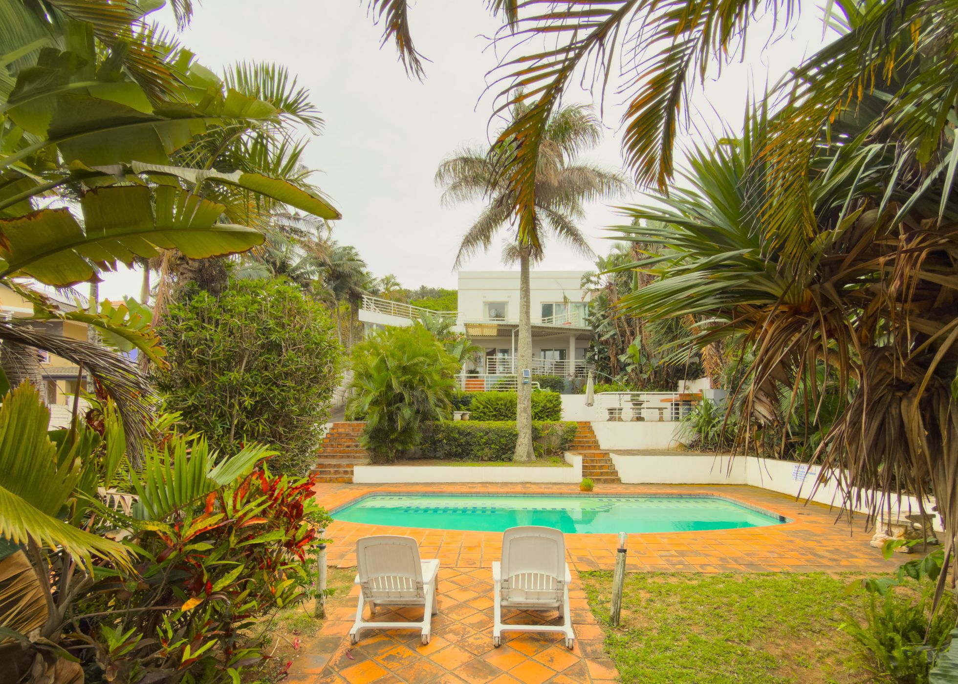 Beachfront villa for sale in Blythedale Beach - 1BD1718748