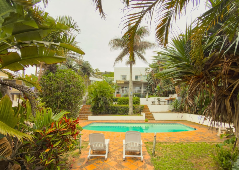 Beachfront villa for sale in Blythedale Beach - 1BD1718748