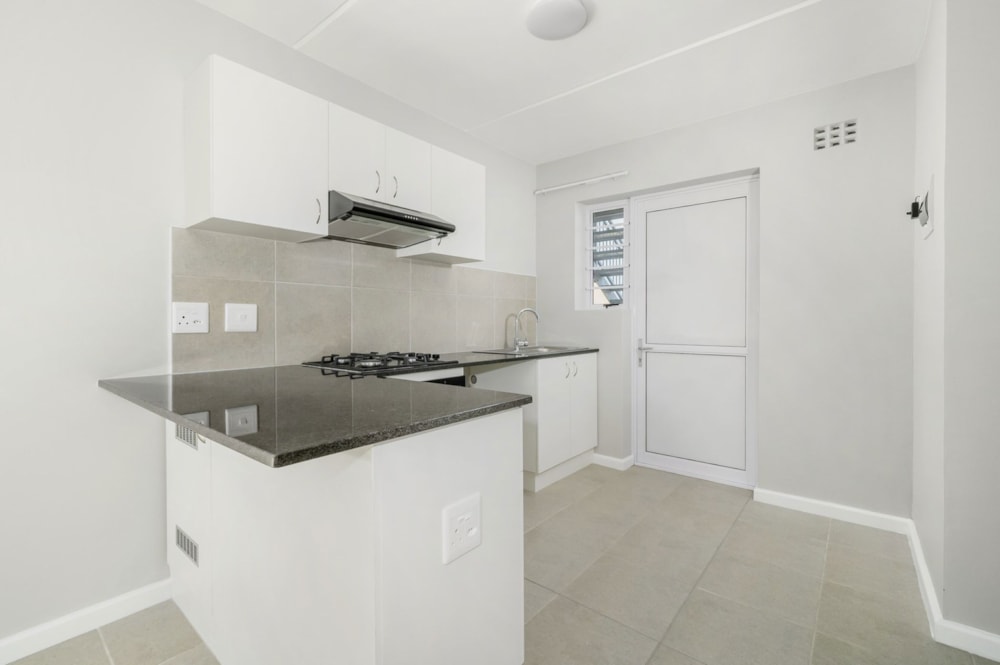 Apartment for sale in Fairview, Port Elizabeth, Gqeberha - 1PLZ1718772 Apartment for sale in Fairview, Port Elizabeth, Gqeberha - 1PLZ1718772