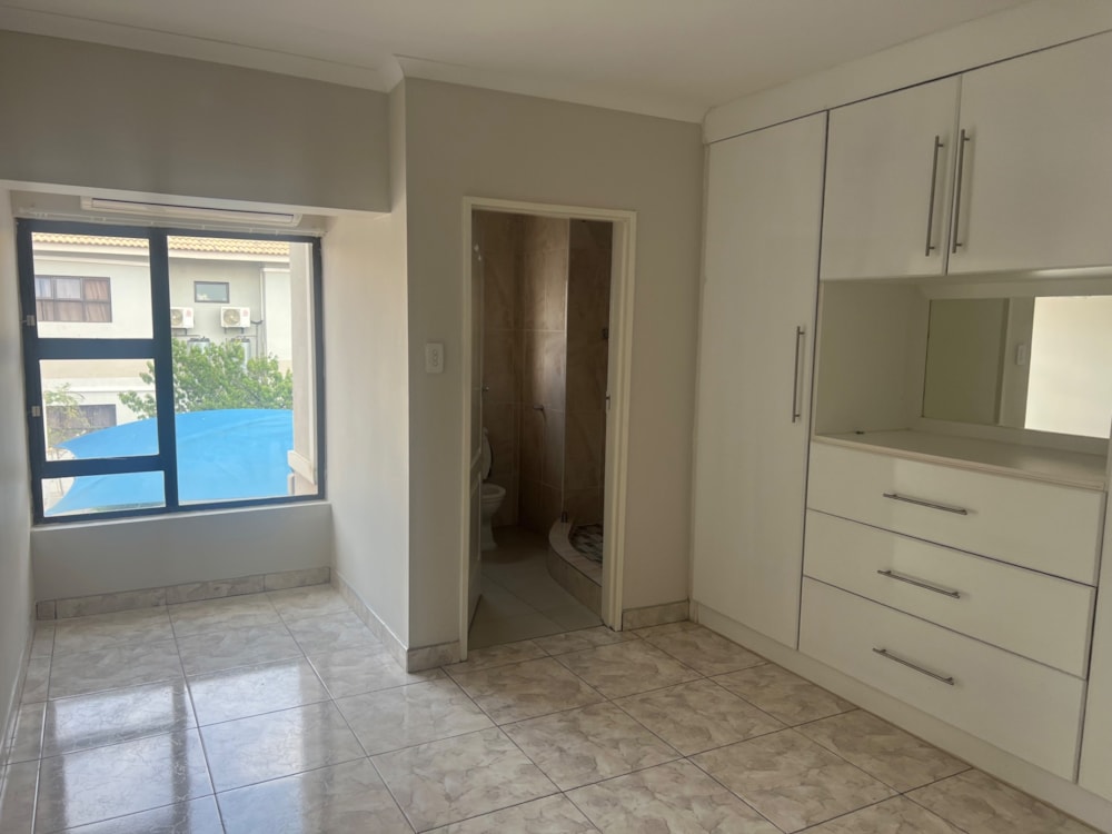 Townhouse to rent in Extension 10, Botswana - 3BO1718904