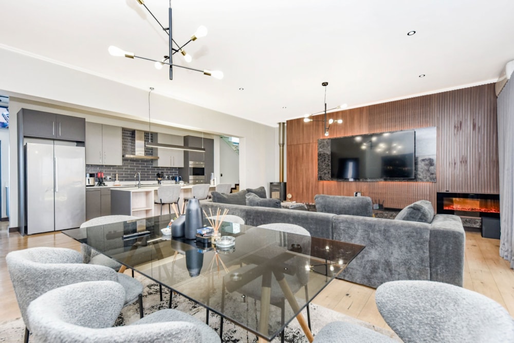 Cluster for sale in Bryanston - HP1718828 Cluster for sale in Bryanston - HP1718828