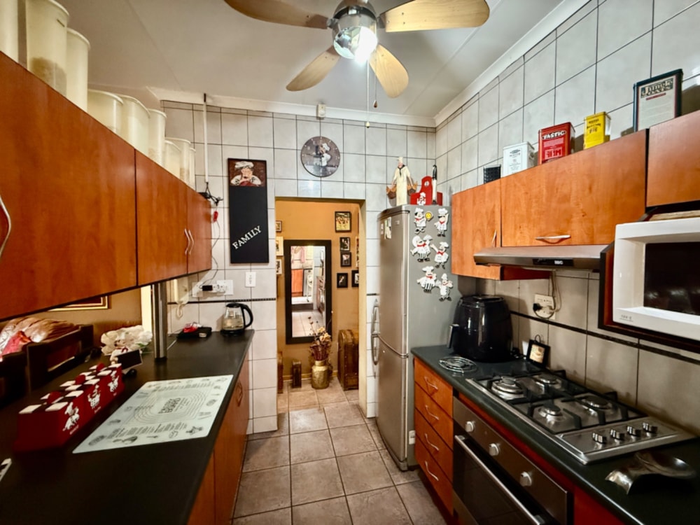 Townhouse for sale in Safari Gardens - 1RU1718830 Townhouse for sale in Safari Gardens - 1RU1718830