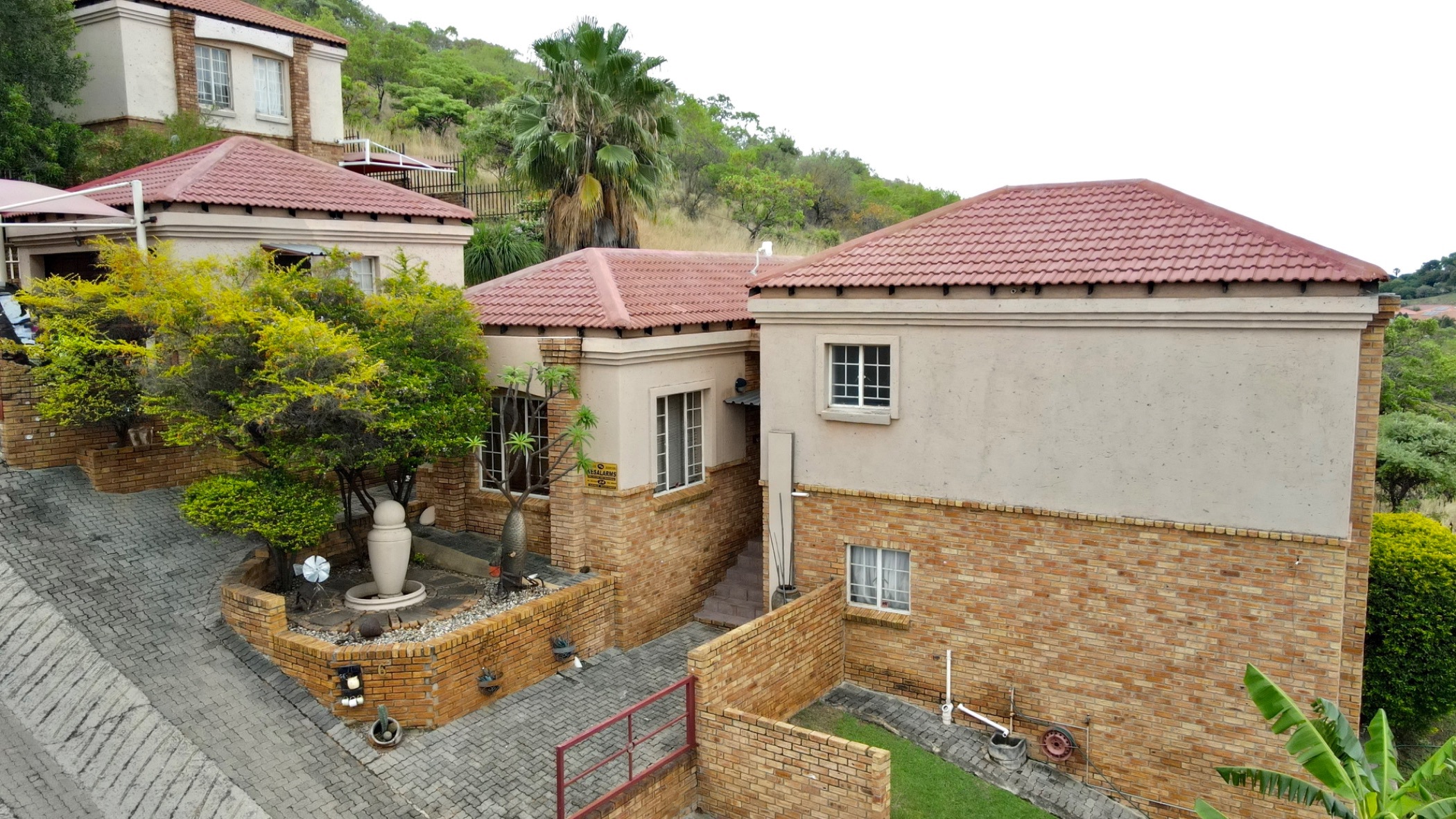 Townhouse for sale in Safari Gardens - 1RU1718830