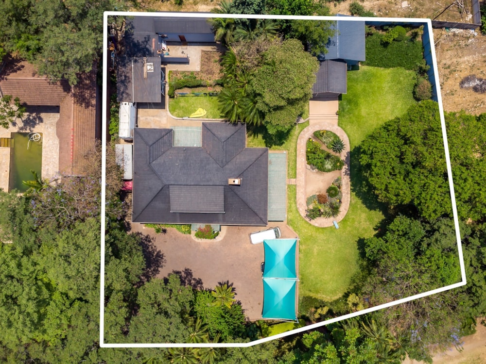 House for sale in Harare CBD, Zimbabwe - 3ZB1722368 House for sale in Harare CBD, Zimbabwe - 3ZB1722368