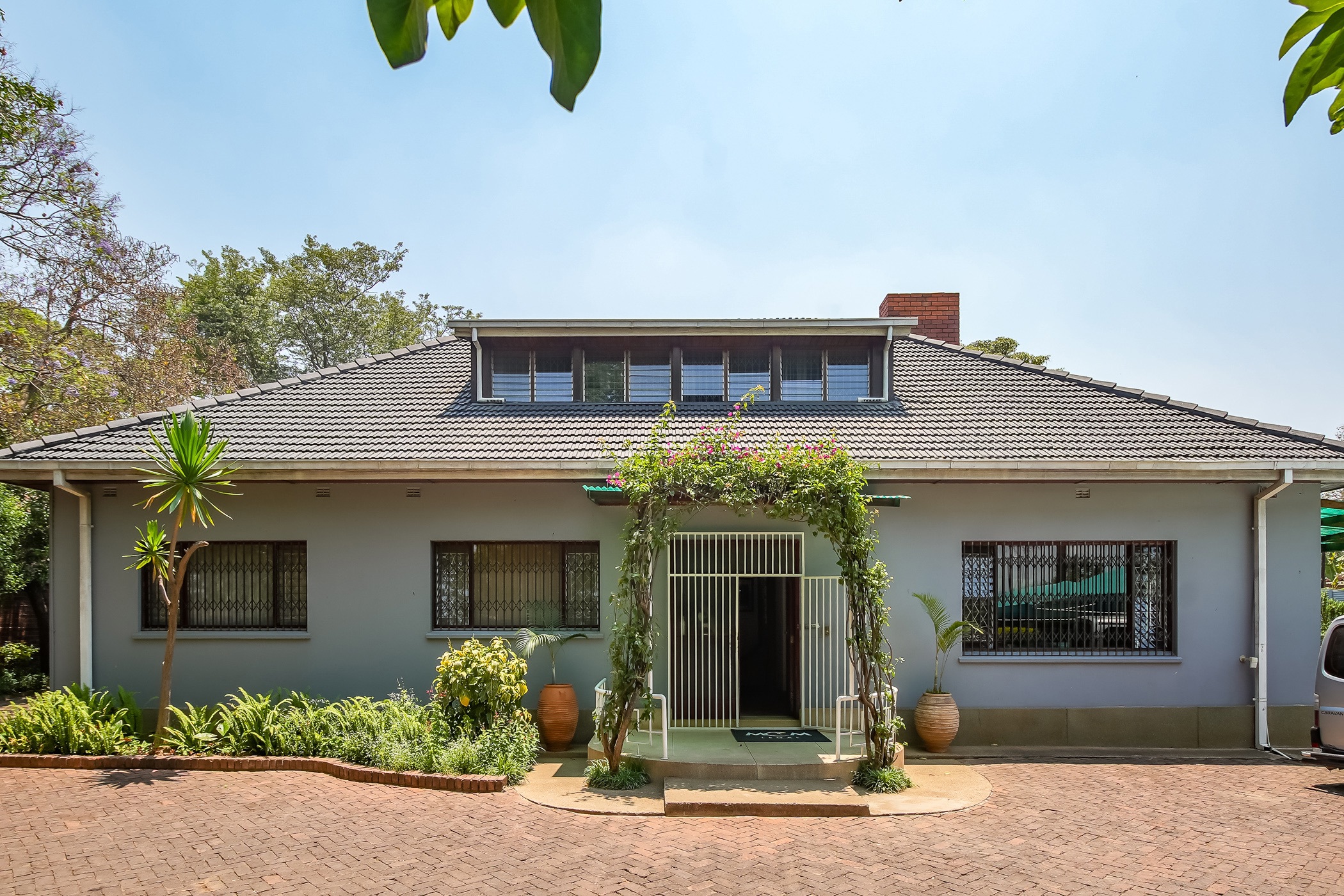 House for sale in Harare CBD, Zimbabwe - 3ZB1722368