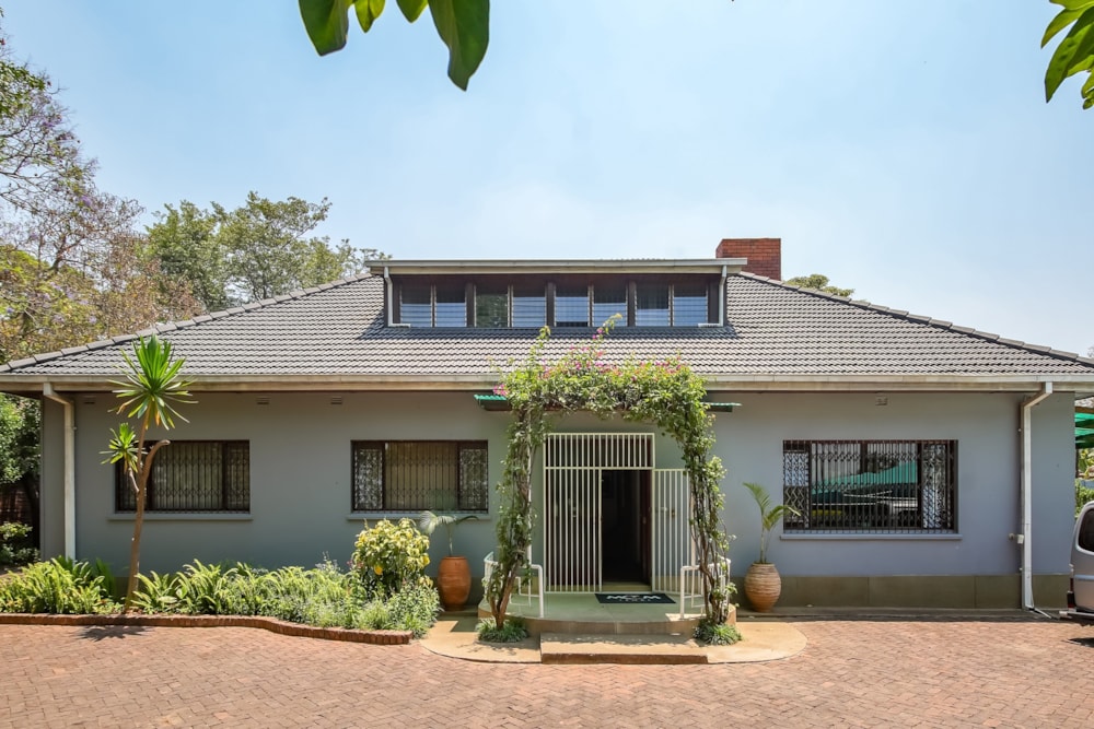 House for sale in Harare CBD, Zimbabwe - 3ZB1722368 House for sale in Harare CBD, Zimbabwe - 3ZB1722368
