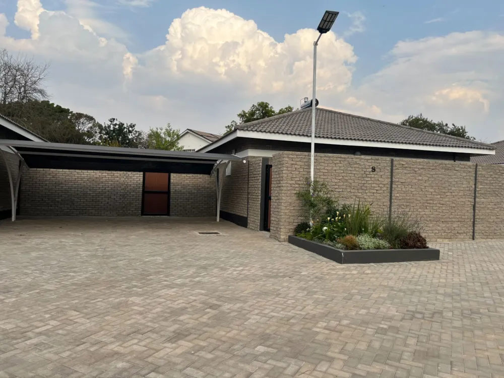 Cluster let in Greendale, Zimbabwe - 3ZB1718964 Cluster let in Greendale, Zimbabwe - 3ZB1718964