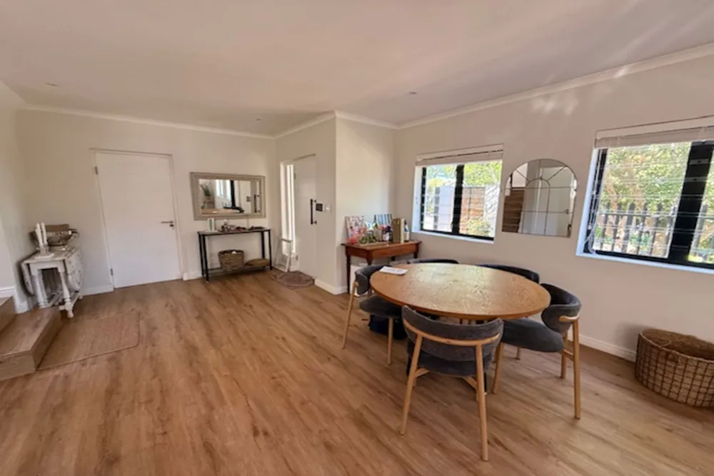 House let in Constantia, Cape Town - RBL1719894 House let in Constantia, Cape Town - RBL1719894