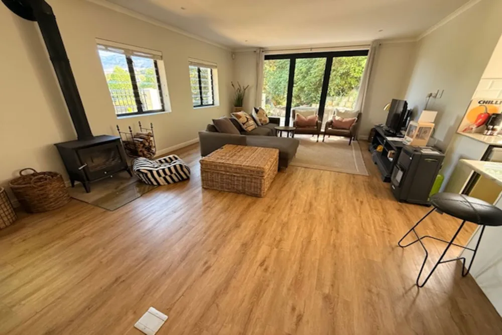 House let in Constantia, Cape Town - RBL1719894 House let in Constantia, Cape Town - RBL1719894