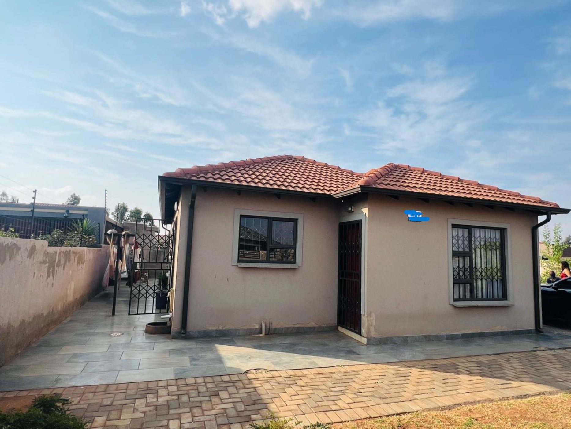 House for sale in Alliance - EN1719066