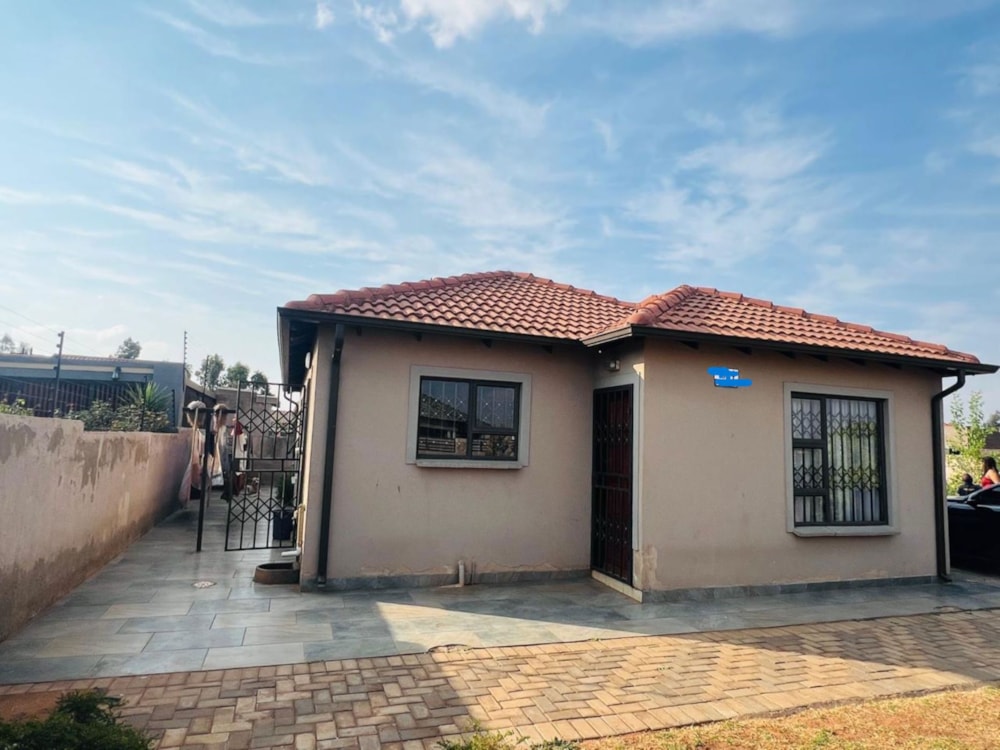 House for sale in Alliance - EN1719066